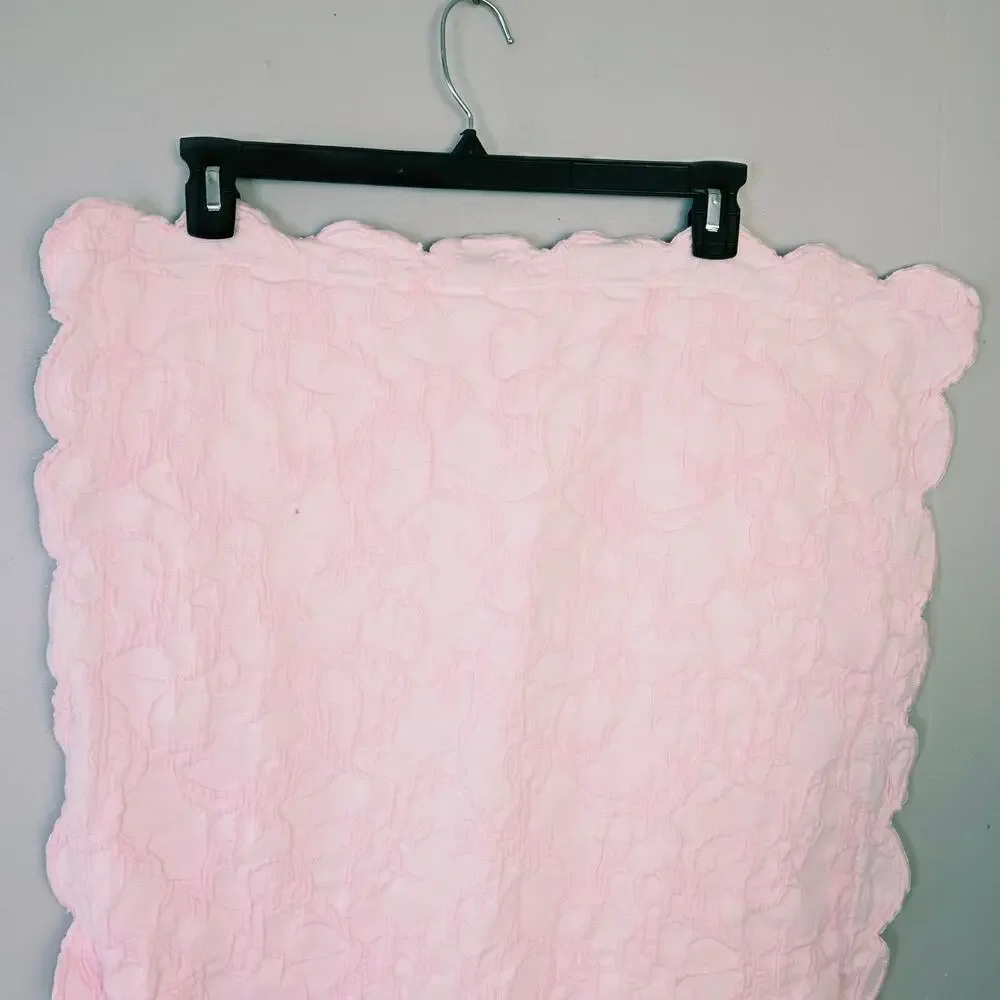 VNT Columbine Cody Pillow Sham 21x28 Pink Floral Scalloped Cottagecore Coquette